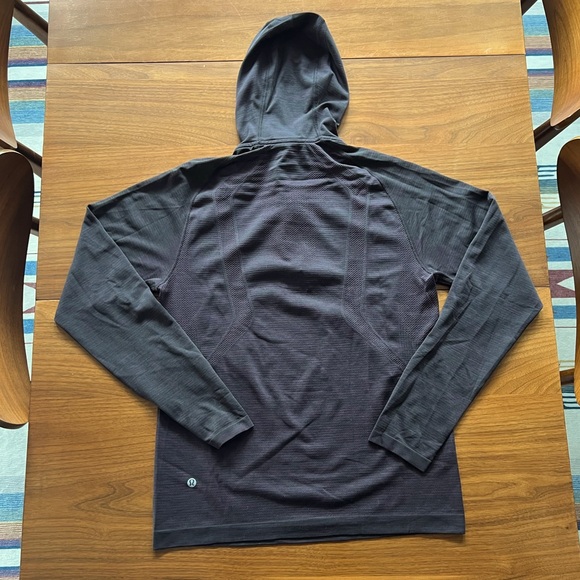 Lululemon Metal Vent Pullover Hoodie - Picture 3 of 4